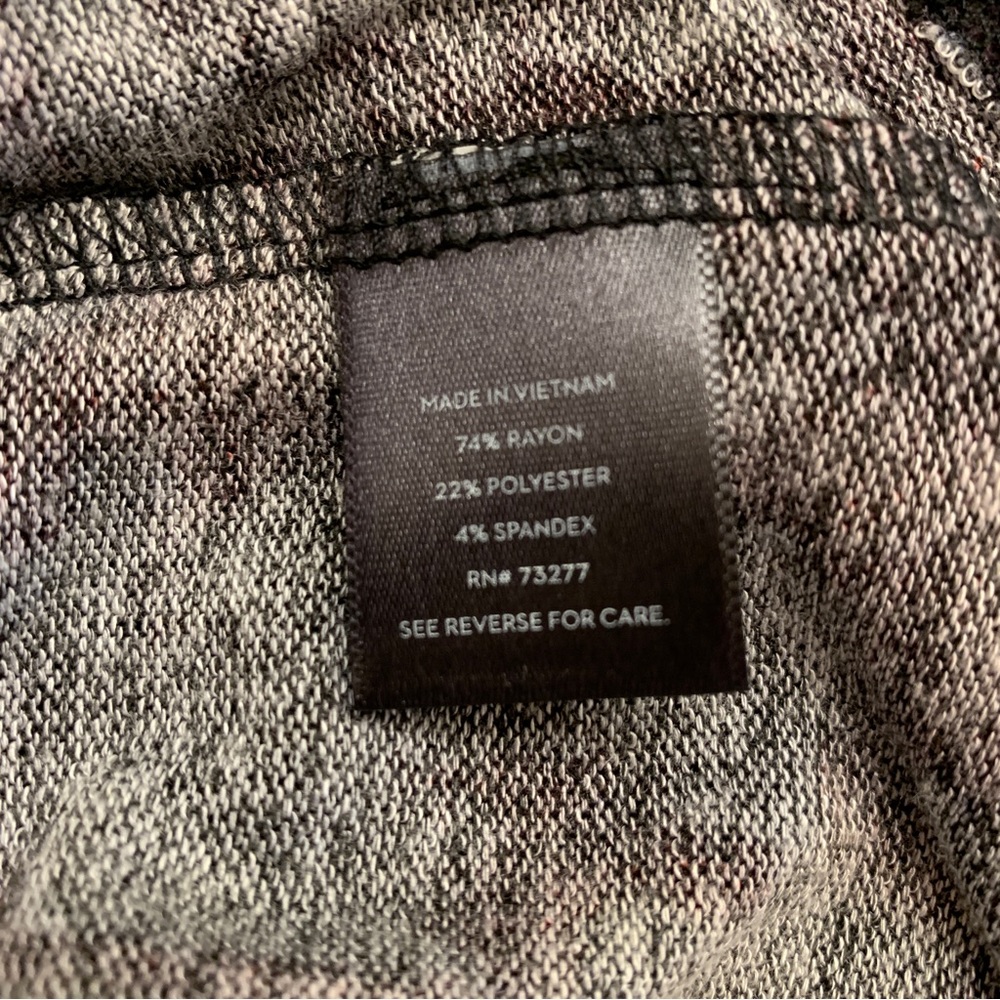 3/$20 Vera Wang knit top - Picture 5 of 7